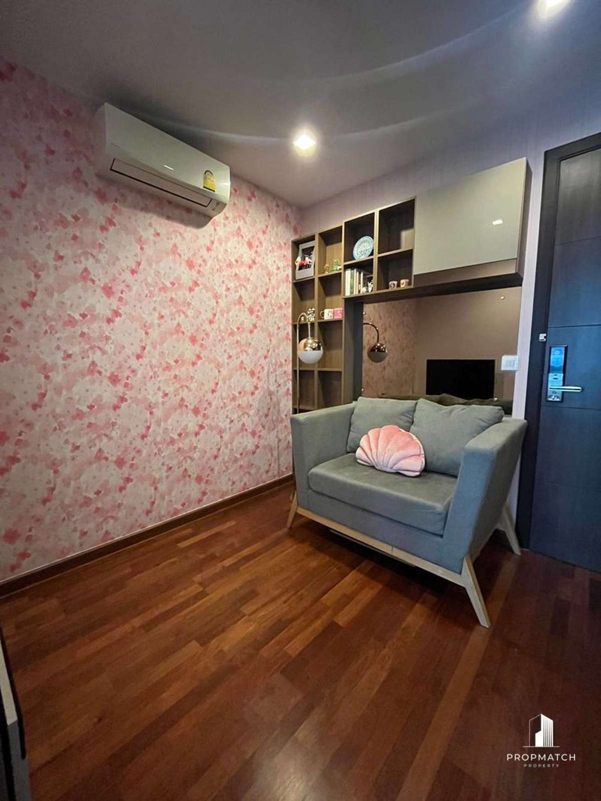 For RentCondoRatchathewi,Phayathai : ✨Flash Deal ✨Wish Signature @ Midtown Siam (1Bed 1Bath 27.16SQM.) Ready to move in! Only 19,000 baht per month Tel.0981315848 @propmatch