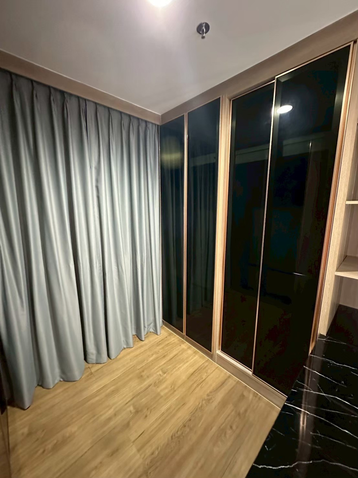 ขายคอนโดสาทร นราธิวาส : ขายคอนโด Fuse Chan Sathorn ราคา 5,900,000 บาท [MKs251207]