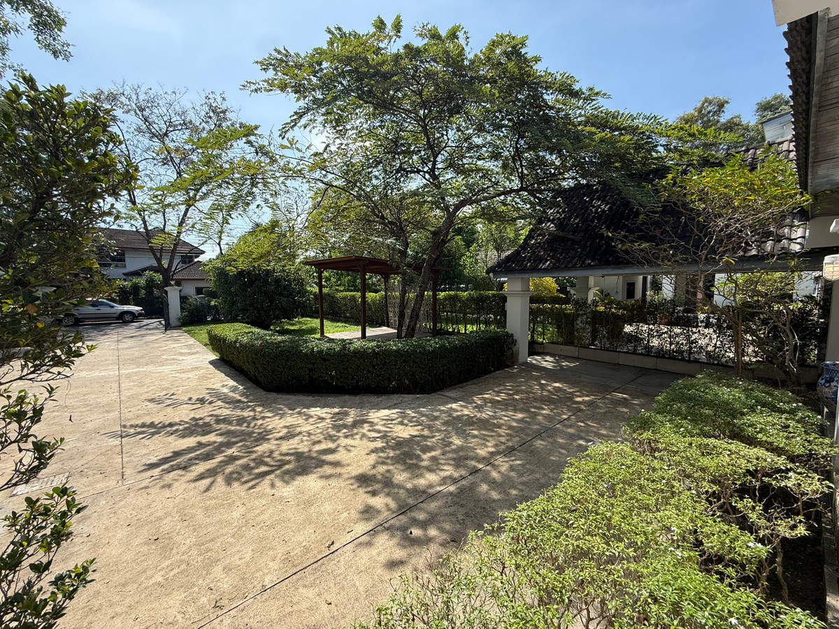 ให้เช่าบ้านนวมินทร์ รามอินทรา : ให้เช่า ที่ดิน200ตรว 3นอน3น้ำ พทใช้สอย600ตรม บ้านเดี่ยว 3 ชั้น  หมู่บ้านนวธานี เสรีไทย 59