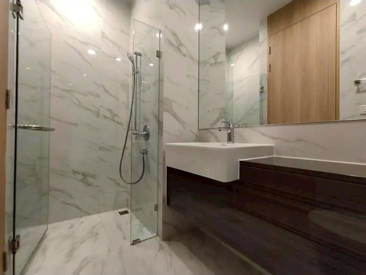 ให้เช่าคอนโดสุขุมวิท อโศก ทองหล่อ : ✅ NB19117 ✅ Line : @p2nproperty