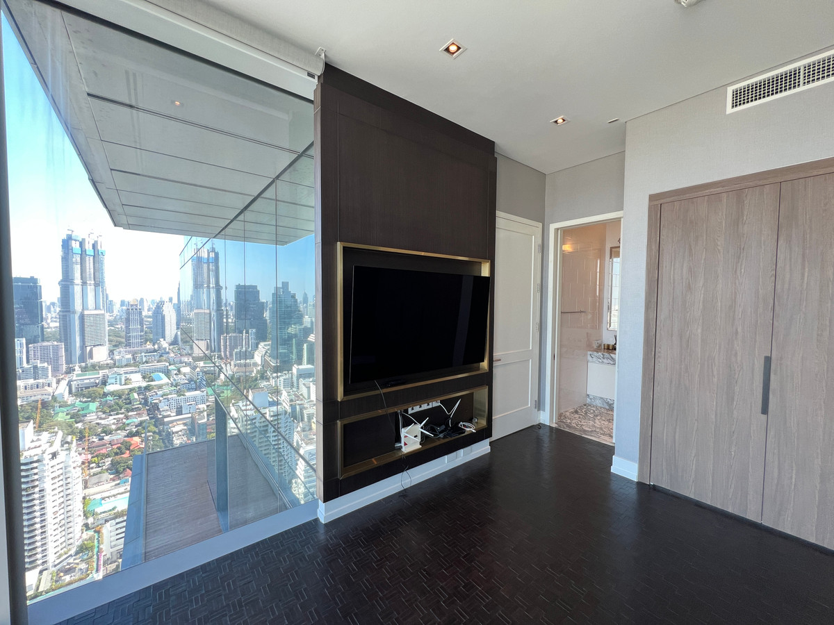 CondoSathorn, Narathiwat : 🏆✨ 4-Bedroom Penthouse at The Ritz-Carlton Residences Bangkok – 400,000 THB/month 🌆🔥