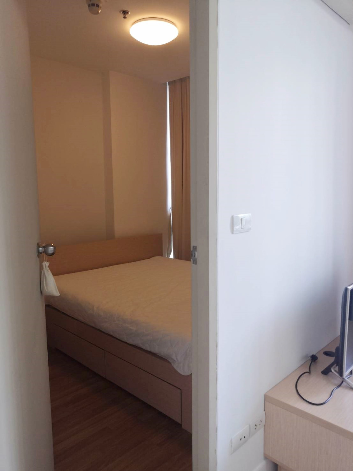 ให้เช่าคอนโดอ่อนนุช อุดมสุข : Ideo Mix 103 ห้องมุม เฟอร์ครบ พร้อมอยู่ ราคา 13000 บาท 