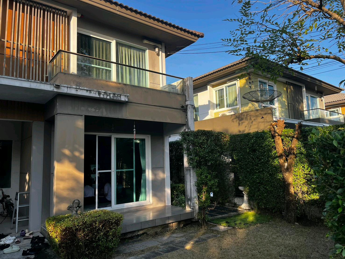 ให้เช่าบ้านนวมินทร์ รามอินทรา : 🏡 ให้เช่าบ้านเดี่ยว 2 ชั้น | มัณฑนา เลค วัชรพล บ้านสวย ทำเลดี บรรยากาศร่มรื่น พร้อมเข้าอยู่