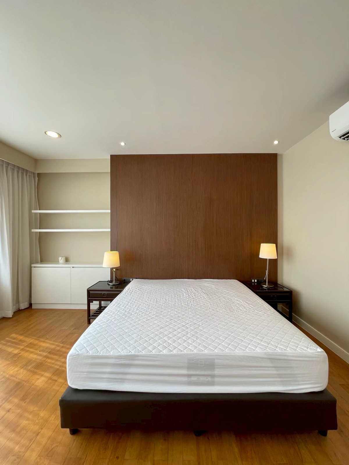 For RentCondoSukhumvit, Asoke, Thonglor : 3 bedrooms plus at Hampton Thonglor, Contact 062-496-6454