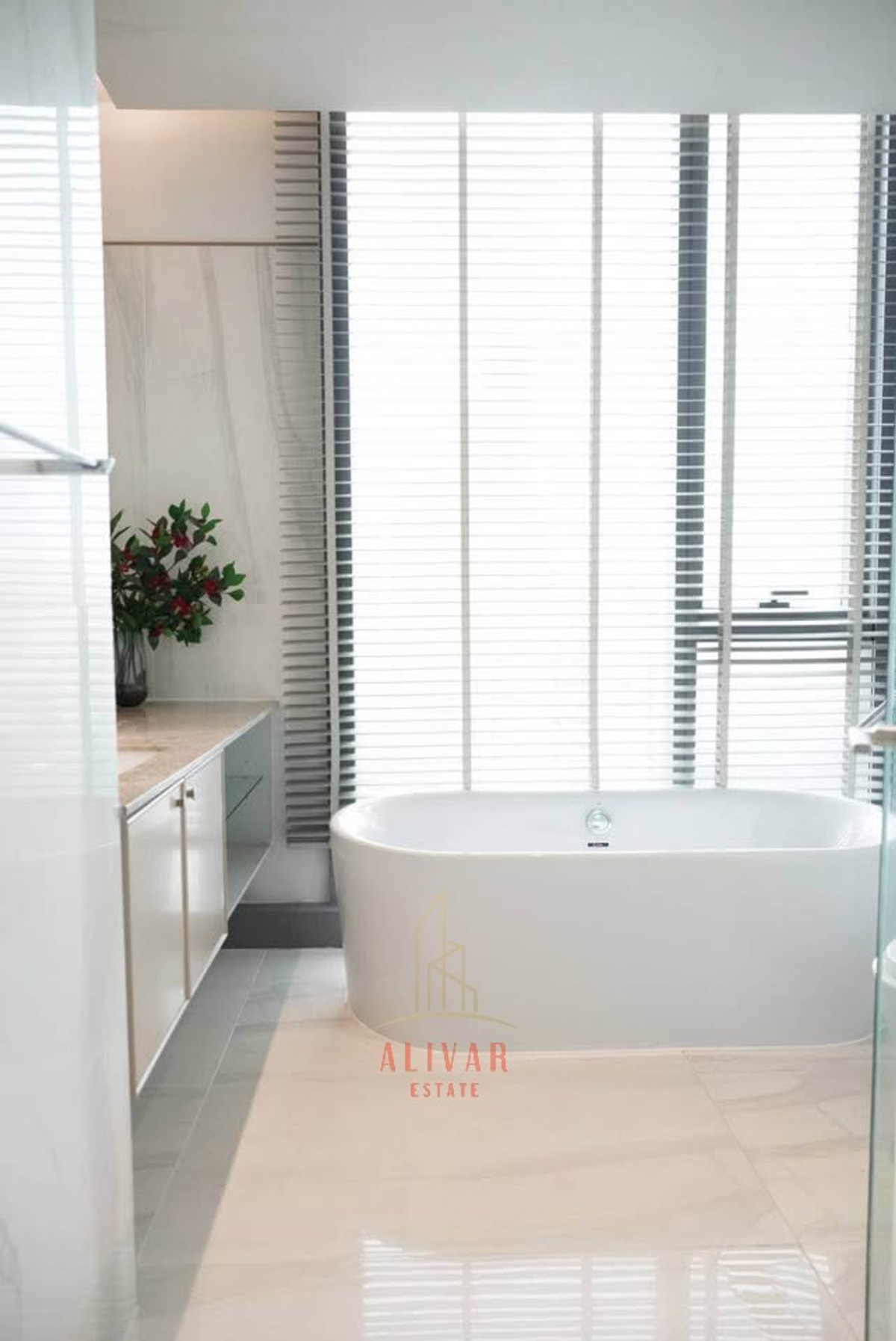 For RentCondoSukhumvit, Asoke, Thonglor : RC010926 Condo for rent at KRAAM Sukhumvit 26 near BTS Phrom Phong.