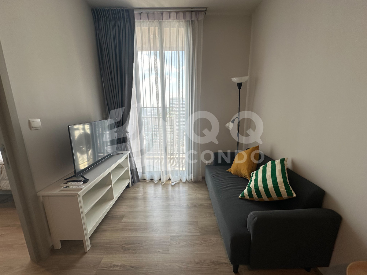 For RentCondoSukhumvit, Asoke, Thonglor : For Rent Oka Haus Sukhumvit 36 -1Bed 26 sq.m., Beautiful room, fully furnished.