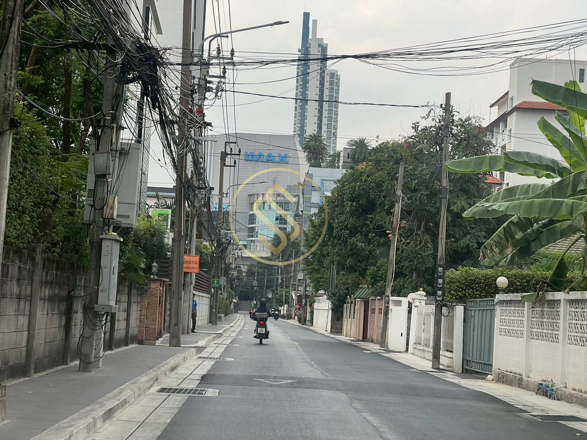 ให้เช่าที่ดินสะพานควาย จตุจักร : ให้เช่าที่ดินในซอยอาลาดิน พหลโยธิน30 ใกล้ บีทีเอสรัชโยธิน 198 ตารางวา 35,000 บาท