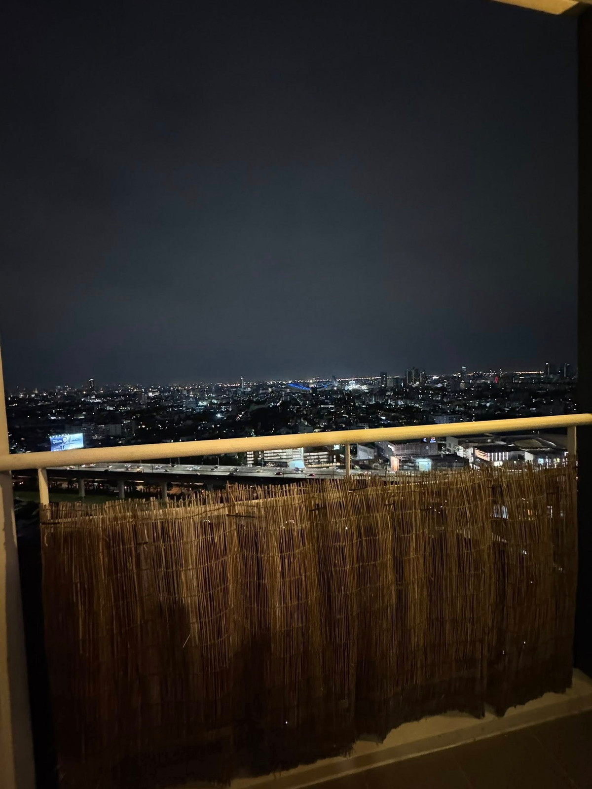 For RentCondoPattanakan, Srinakarin : 🔥 For rent Lumpini Ville Phatthanakan-Srinakarin 🔥 📍 Near Airport Link Hua Mak 🚆 Convenient travel