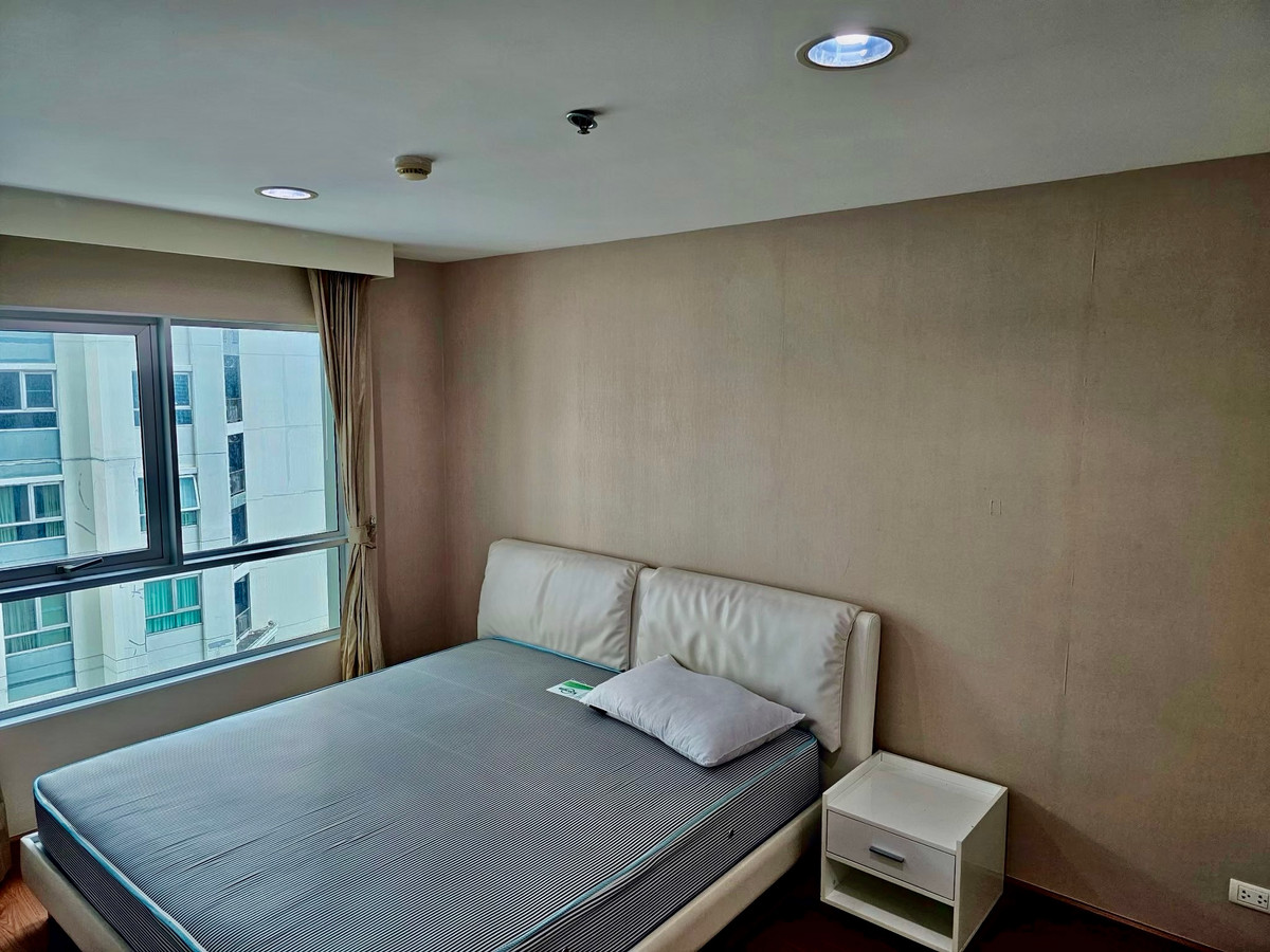 ขายคอนโดพระราม 9 เพชรบุรีตัดใหม่ RCA : ขายคอนโดหรู Belle Grand Rama 9 ห้องใหญ่ วิวสระ ทำเลใจกลางเมือง ใกล้ MRT พระราม 9