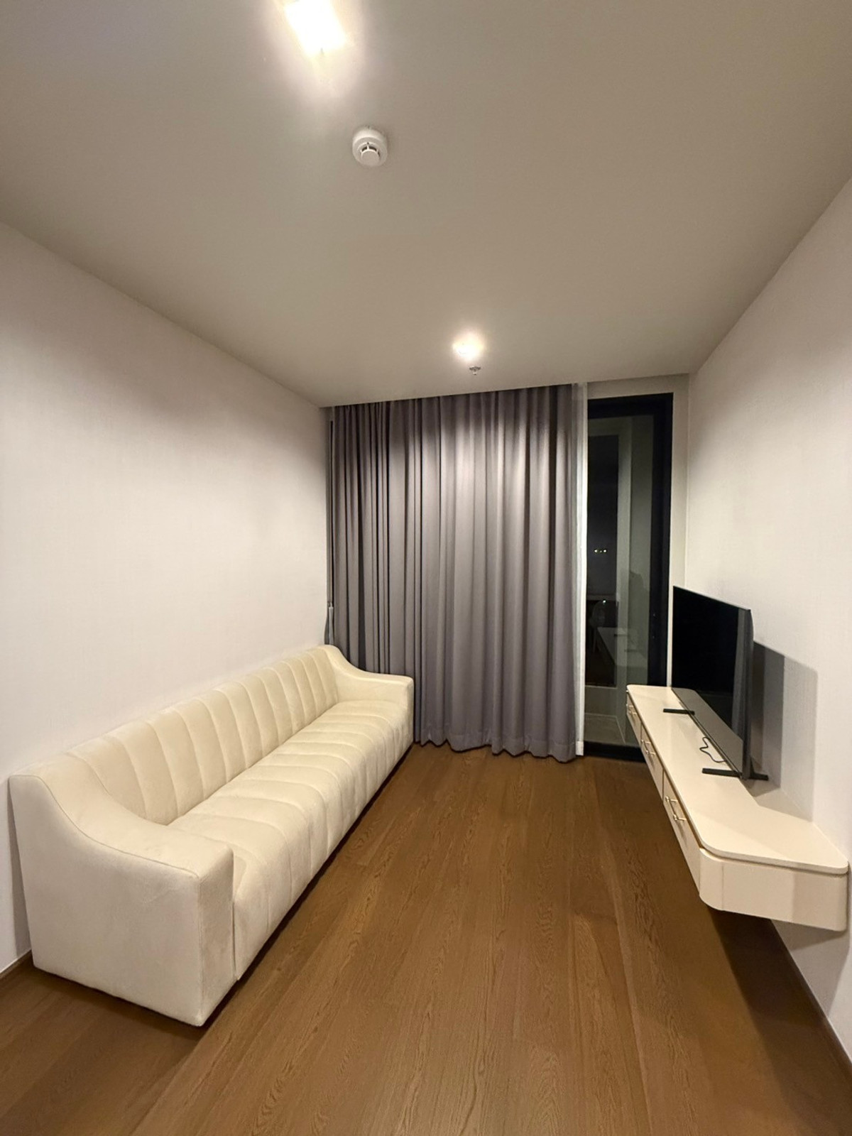 ให้เช่าคอนโดสุขุมวิท อโศก ทองหล่อ : 🔥ให้เช่าด่วน 🔥Ideo Q Sukhumvit 36 ห้องสภาพใหม่ใจกลางทองหล่อ  วิวโล่ง มีอ่างแช่น้ำ เฟอร์นิเจอร์ครบ พร้อมเข้าอยู่ ❗