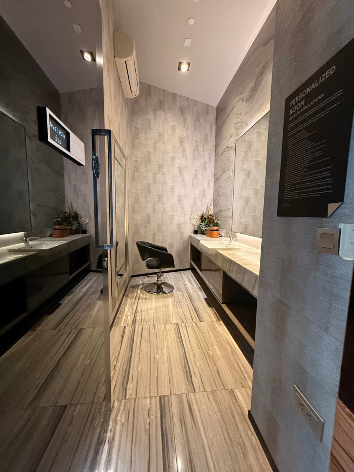 ให้เช่าคอนโดสุขุมวิท อโศก ทองหล่อ : 🔥ให้เช่าด่วน 🔥Ideo Q Sukhumvit 36 ห้องสภาพใหม่ใจกลางทองหล่อ  วิวโล่ง มีอ่างแช่น้ำ เฟอร์นิเจอร์ครบ พร้อมเข้าอยู่ ❗