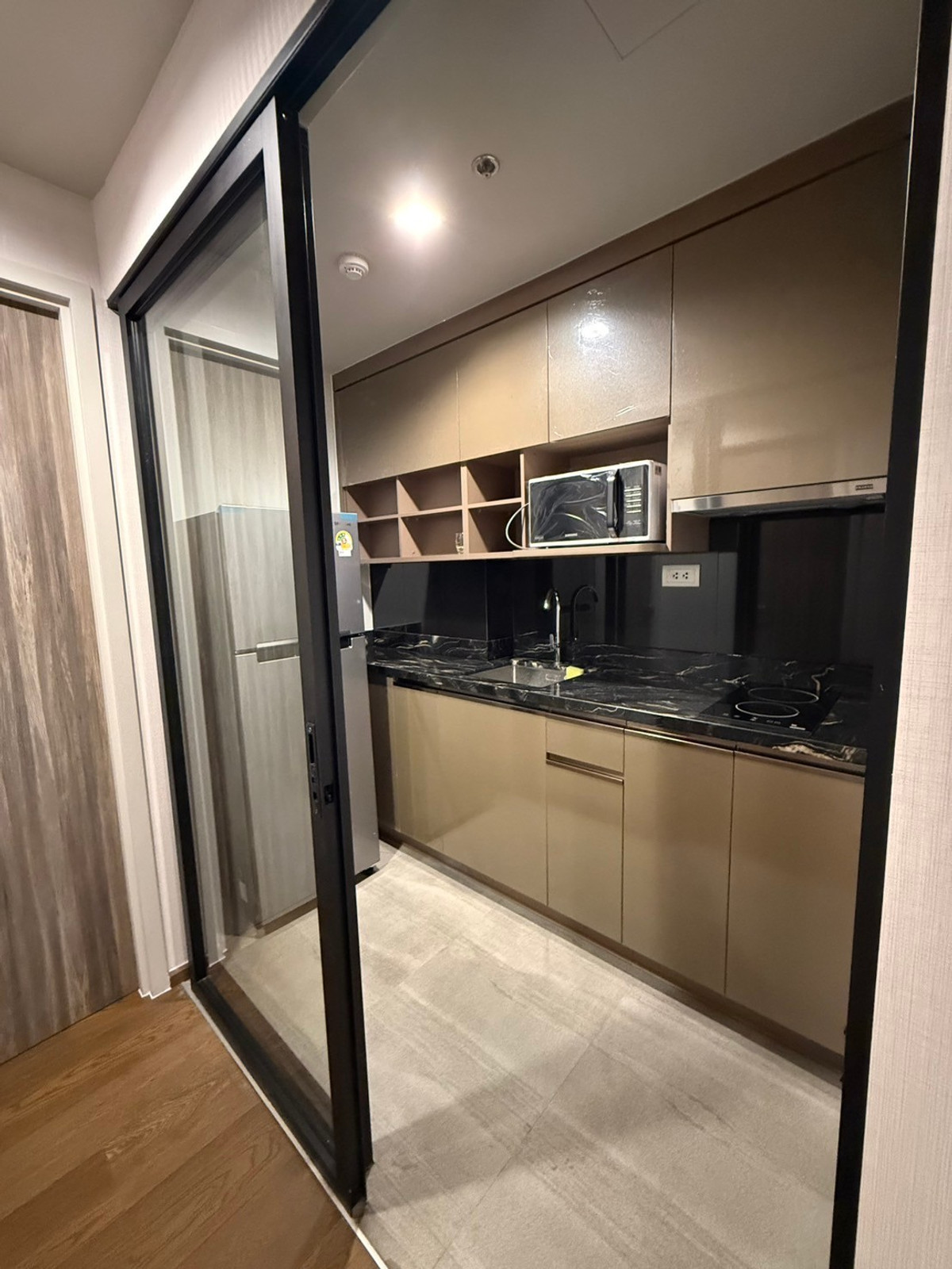 ให้เช่าคอนโดสุขุมวิท อโศก ทองหล่อ : 🔥ให้เช่าด่วน 🔥Ideo Q Sukhumvit 36 ห้องสภาพใหม่ใจกลางทองหล่อ  วิวโล่ง มีอ่างแช่น้ำ เฟอร์นิเจอร์ครบ พร้อมเข้าอยู่ ❗