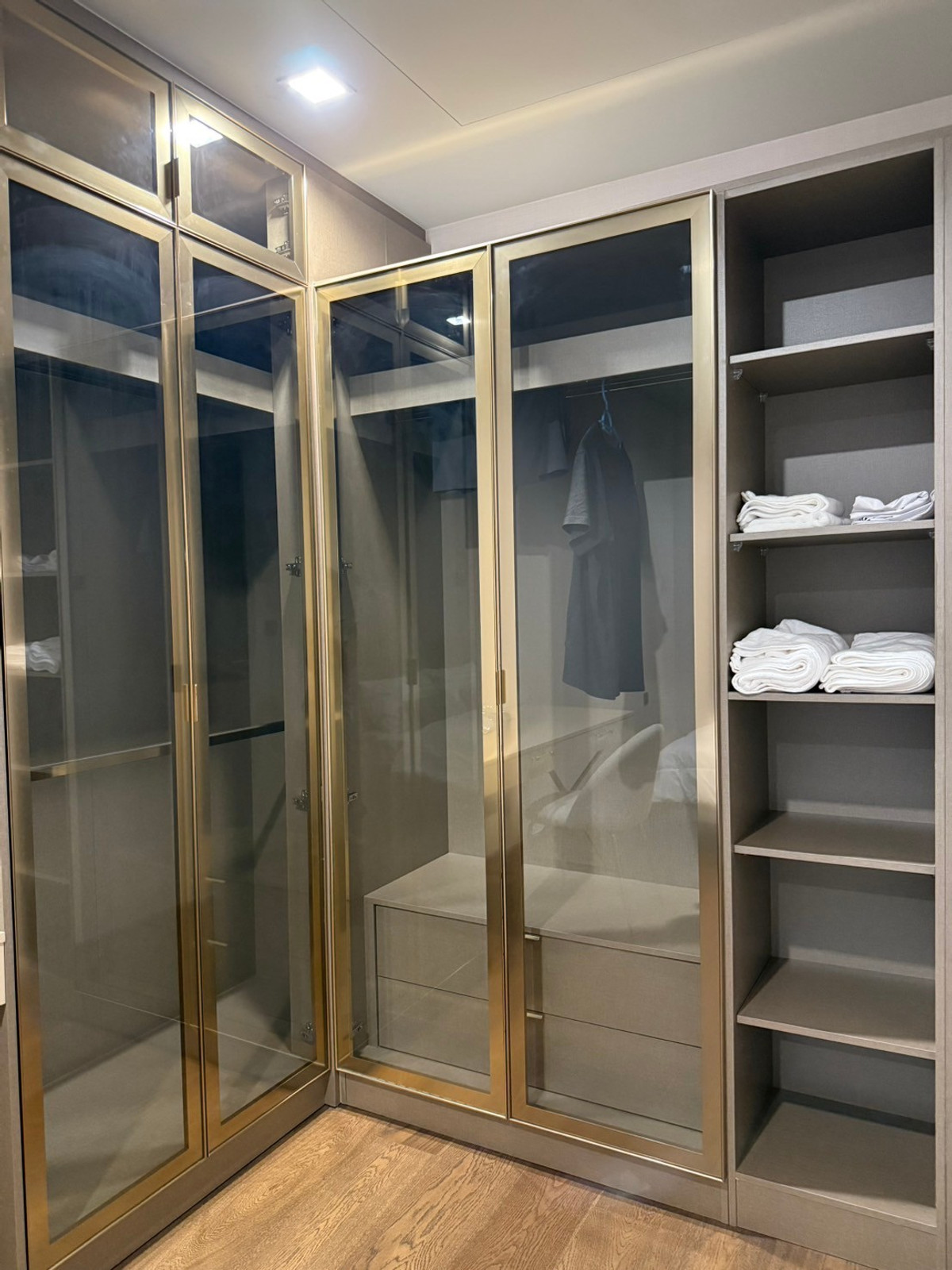 ให้เช่าคอนโดสุขุมวิท อโศก ทองหล่อ : 🔥ให้เช่าด่วน 🔥Ideo Q Sukhumvit 36 ห้องสภาพใหม่ใจกลางทองหล่อ  วิวโล่ง มีอ่างแช่น้ำ เฟอร์นิเจอร์ครบ พร้อมเข้าอยู่ ❗