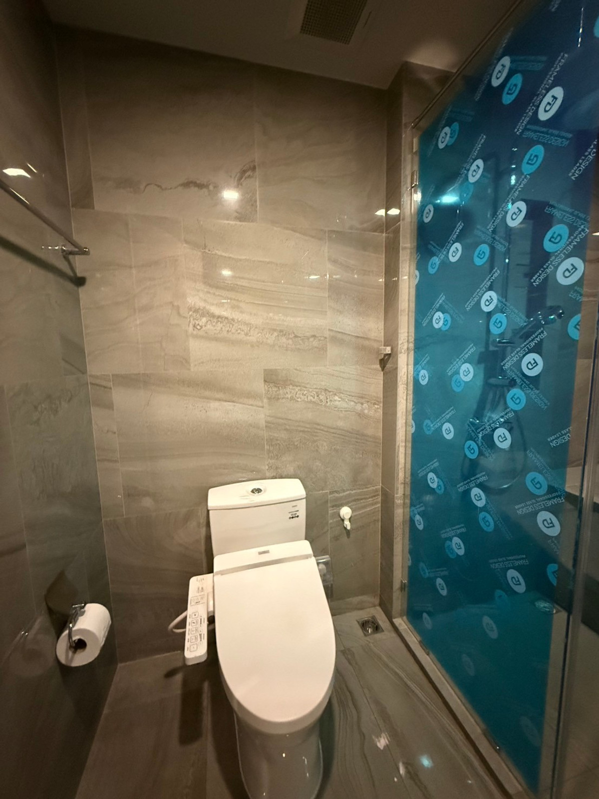 ให้เช่าคอนโดสุขุมวิท อโศก ทองหล่อ : 🔥ให้เช่าด่วน 🔥Ideo Q Sukhumvit 36 ห้องสภาพใหม่ใจกลางทองหล่อ  วิวโล่ง มีอ่างแช่น้ำ เฟอร์นิเจอร์ครบ พร้อมเข้าอยู่ ❗