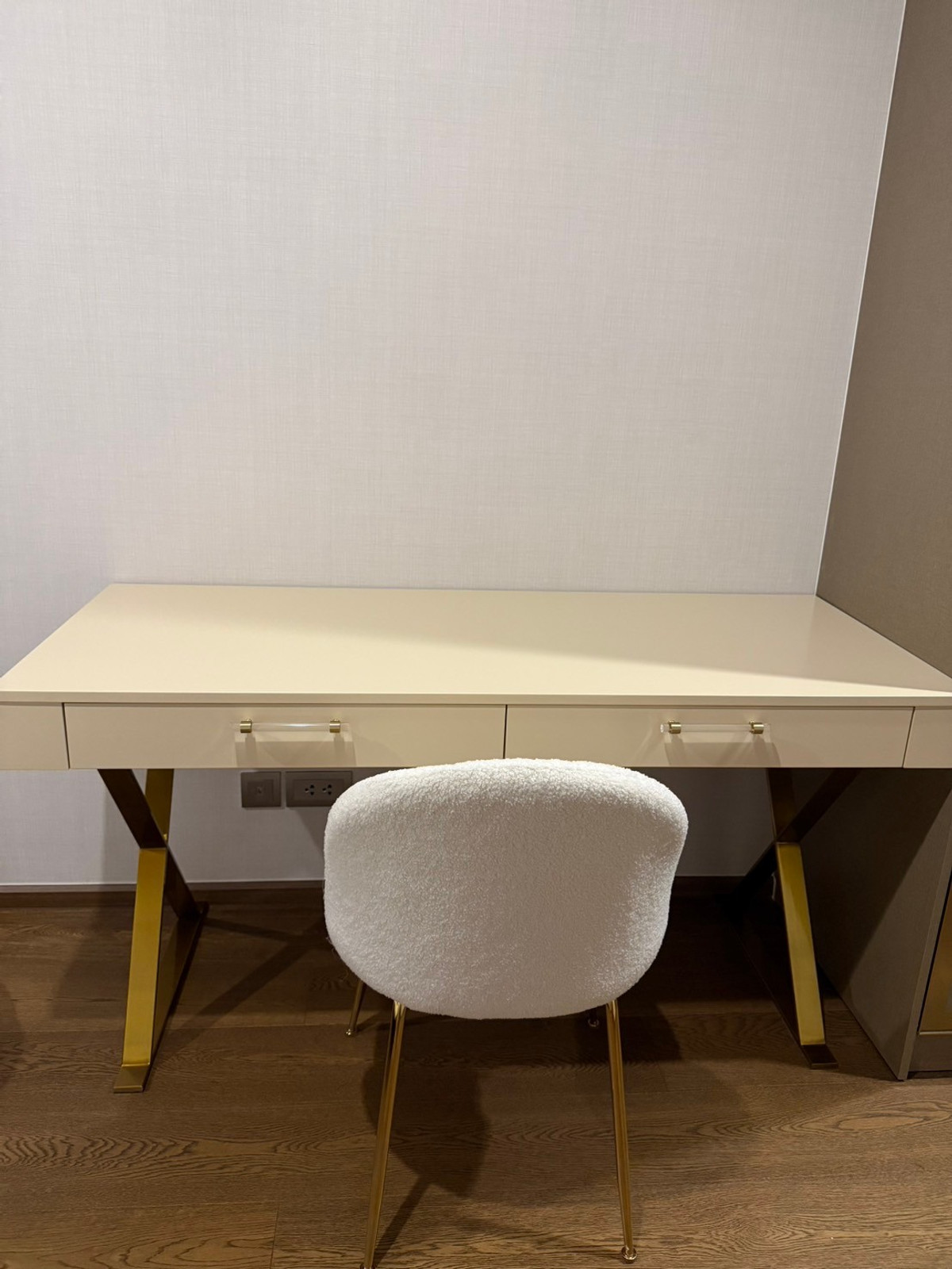 ให้เช่าคอนโดสุขุมวิท อโศก ทองหล่อ : 🔥ให้เช่าด่วน 🔥Ideo Q Sukhumvit 36 ห้องสภาพใหม่ใจกลางทองหล่อ  วิวโล่ง มีอ่างแช่น้ำ เฟอร์นิเจอร์ครบ พร้อมเข้าอยู่ ❗