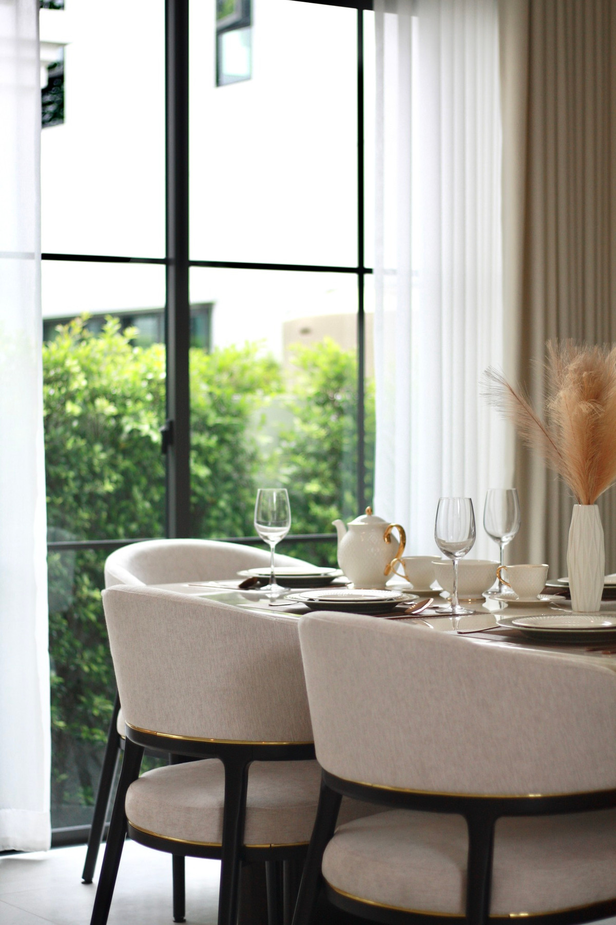 HouseBangna, Bearing, Lasalle : Setthasiri Bangna Km.10 Corner Plot Luxury Home Next to Clubhouse Please call: 082-894-4624