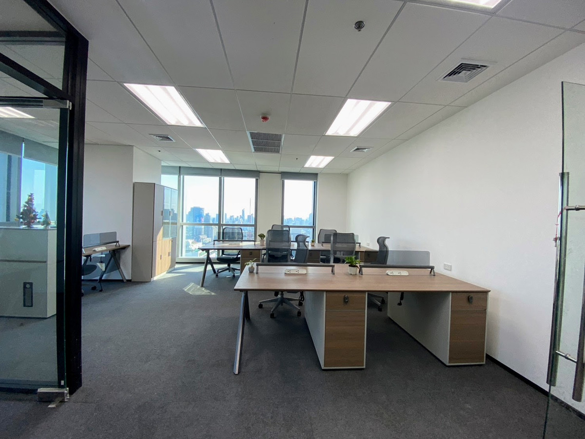 For RentOfficeRama9, Petchburi, RCA : Service Office 72sqm For RENT Fully Furnished Ready to Move Near MRT Phraram 9 Central Rama 9 Pra Ram 9 Hospital