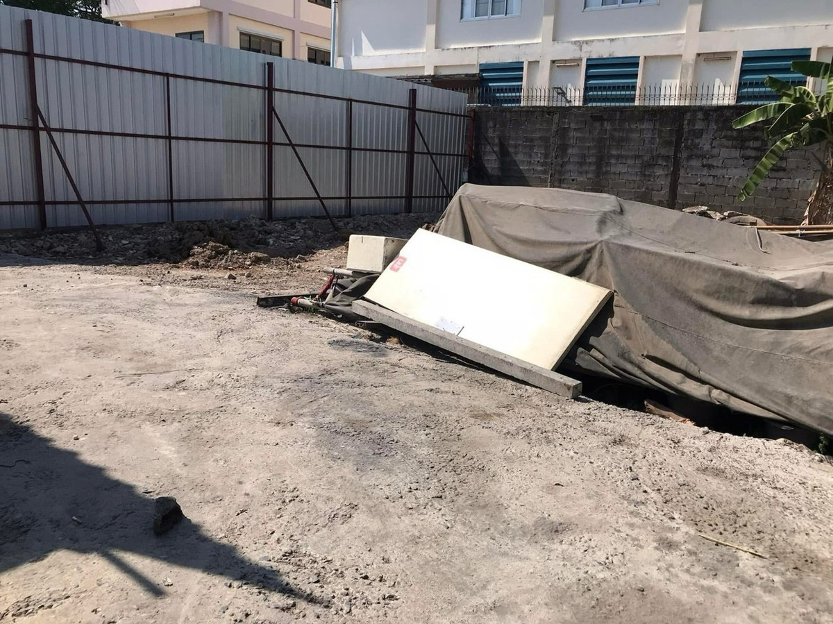 ที่ดินพุทธมณฑล ศาลายา : ขายที่ดิน 155 ตารางวา ติดถนนสามแยกไฟฉาย - พุทธมณฑลสาย4 