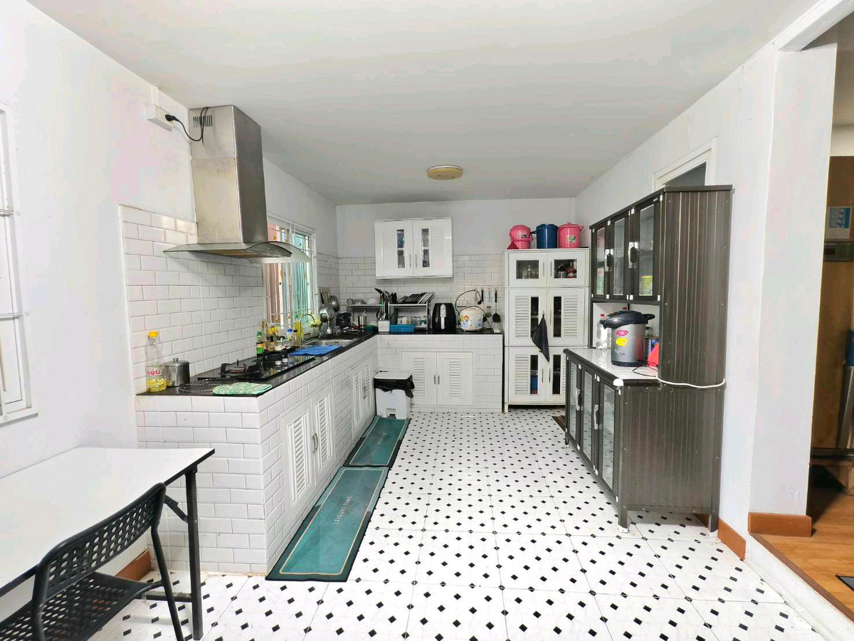 ขายบ้านมีนบุรี-ร่มเกล้า : บ้านนันททวี 4 รีสอร์ท ราคาถูกมาก 4 ห้องนอน 72.6 วา 