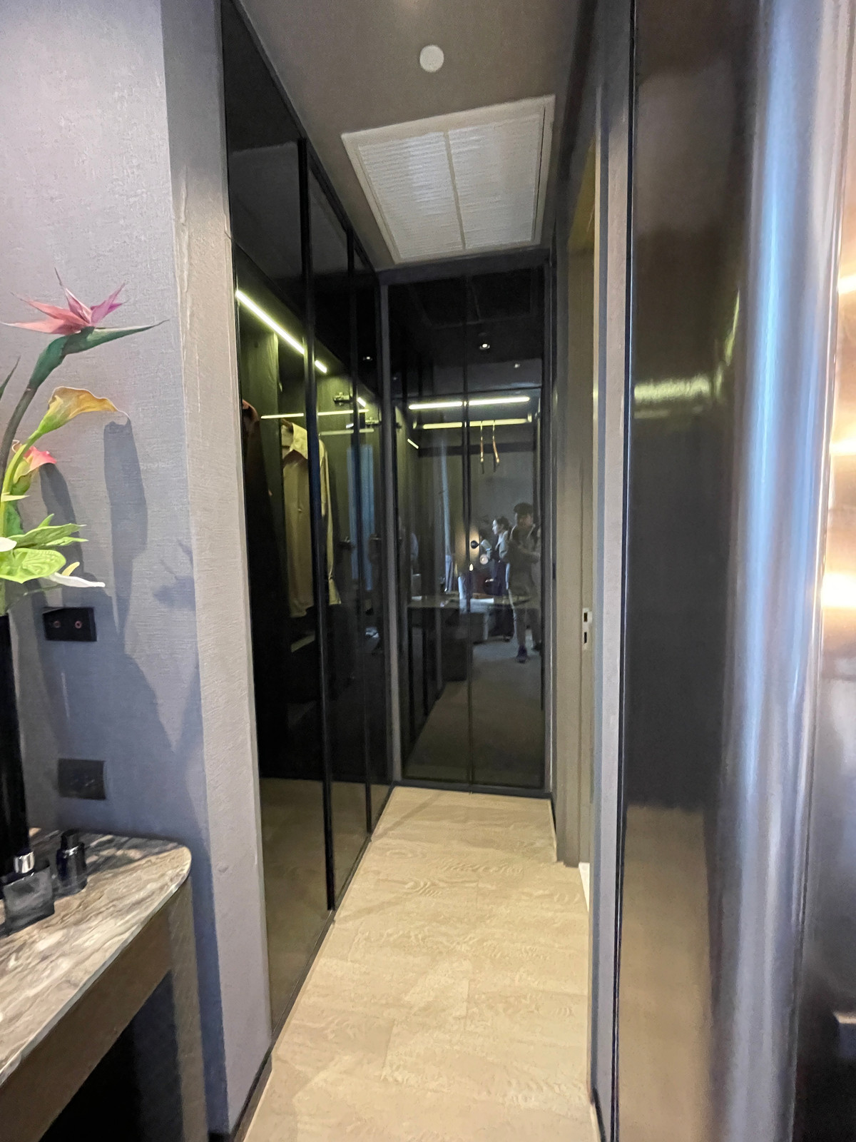 For SaleCondoSukhumvit, Asoke, Thonglor : Condo for sale, best price! Hyde Heritage Thonglor, 36th floor, beautiful view, north, panoramic city view, 3 bedrooms, fully furnished, ready to move in, usable area 136 sq m. Super Luxury Condo, next to Sukhumvit, near BTS Thonglor.