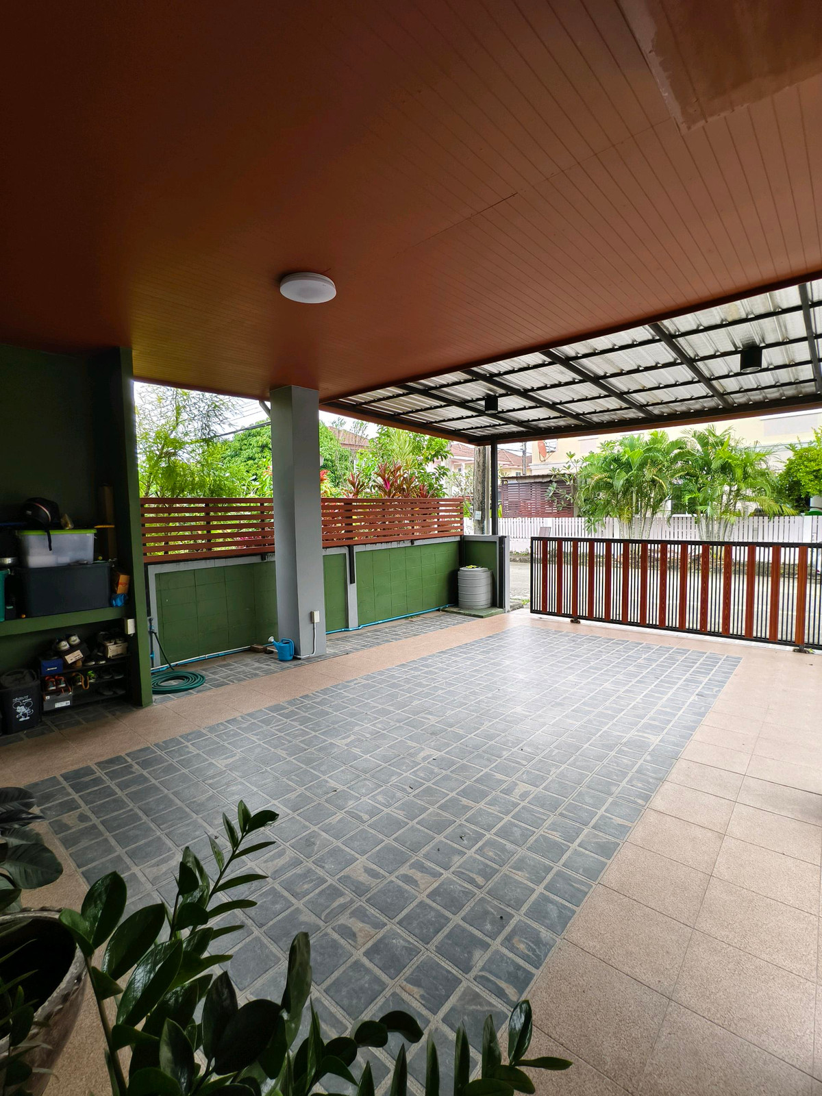 ขายบ้านมีนบุรี-ร่มเกล้า : บ้านนันททวี 4 รีสอร์ท ราคาถูกมาก 4 ห้องนอน 72.6 วา 