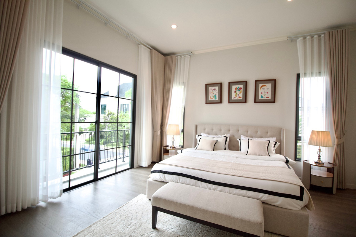 HouseBangna, Bearing, Lasalle : Setthasiri Bangna Km.10 Corner Plot Luxury Home Next to Clubhouse Please call: 082-894-4624