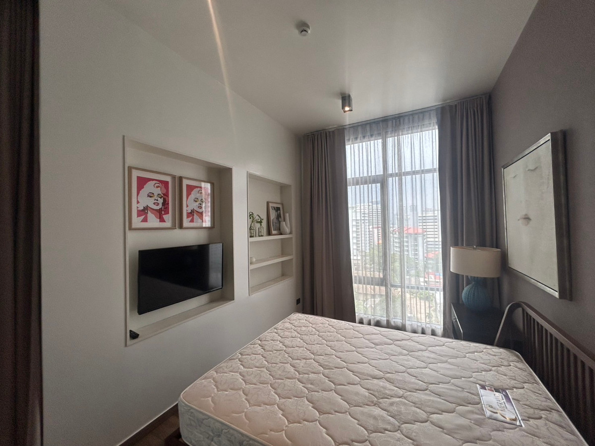 For RentCondoSukhumvit, Asoke, Thonglor : !! Beautiful room for rent, Condo The Lofts Asoke, near MRT Phetchaburi.