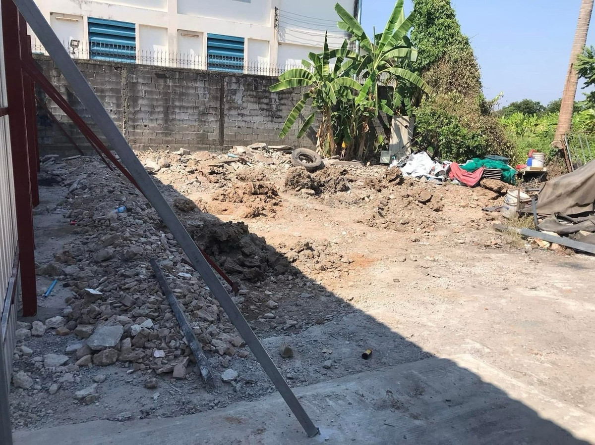 ที่ดินพุทธมณฑล ศาลายา : ขายที่ดิน 155 ตารางวา ติดถนนสามแยกไฟฉาย - พุทธมณฑลสาย4 