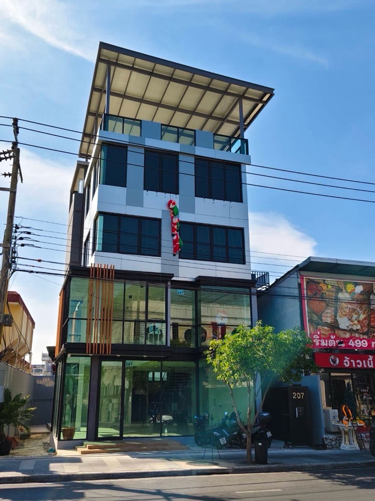 ให้เช่าอาคารพาณิชย์โชคชัย4 ลาดพร้าว71 : ให้เช่าอาคารพาณิชย์ใหม่ 4 ชั้น ติดถนนโชคชัย 4 (เช่าเฉพาะชั้น 1–2)

