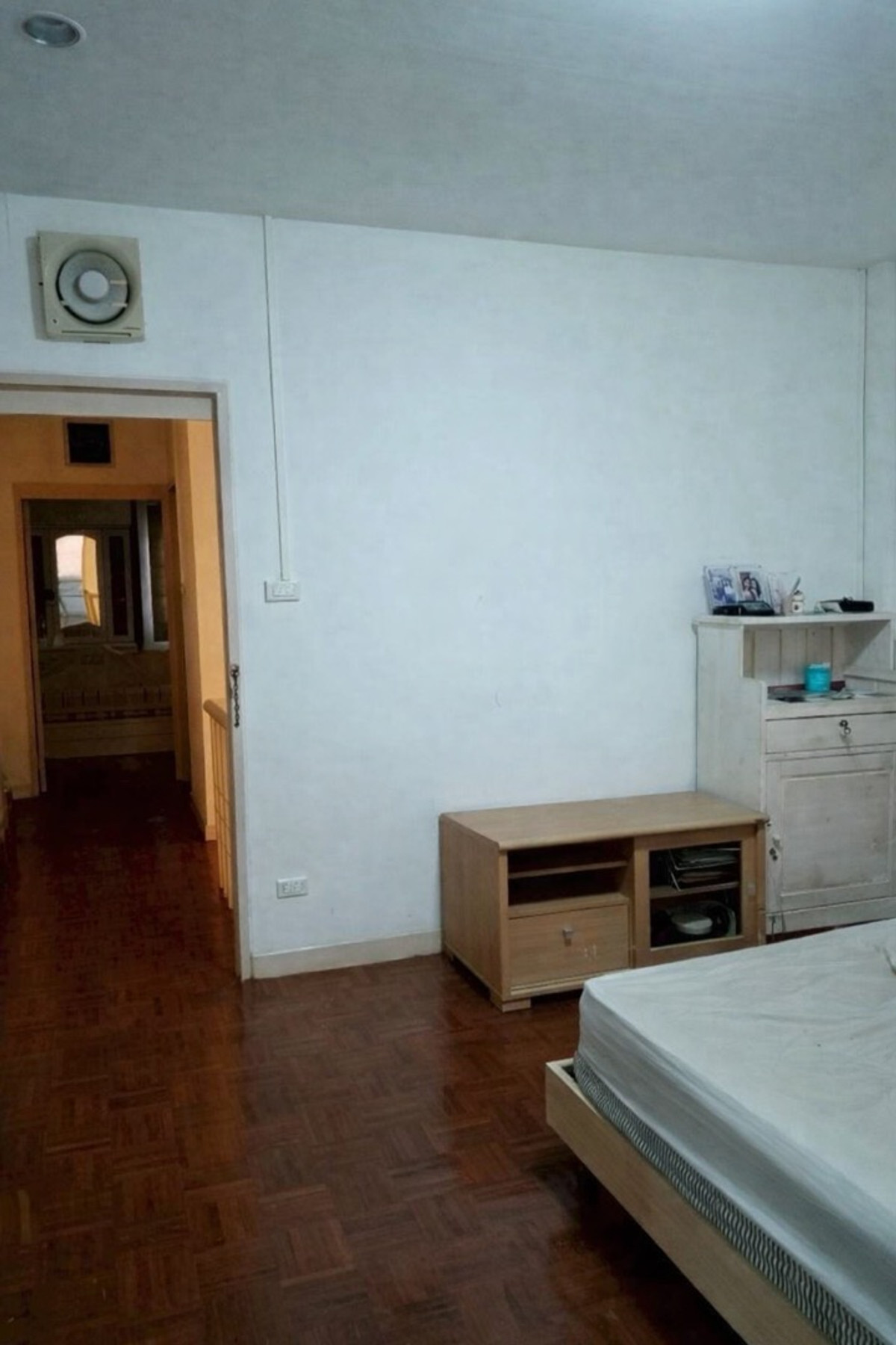 ขายทาวน์โฮมโชคชัย4 ลาดพร้าว71 : 🔸ขายทาวเฮ้าส์ 3 ชั้น ทำเลดีมาก โครงสร้างแข็งแรง พร้อมอยู่ #เกตุนุติการ์เด้น #ลาดพร้าว71 #นาคนิวาส 