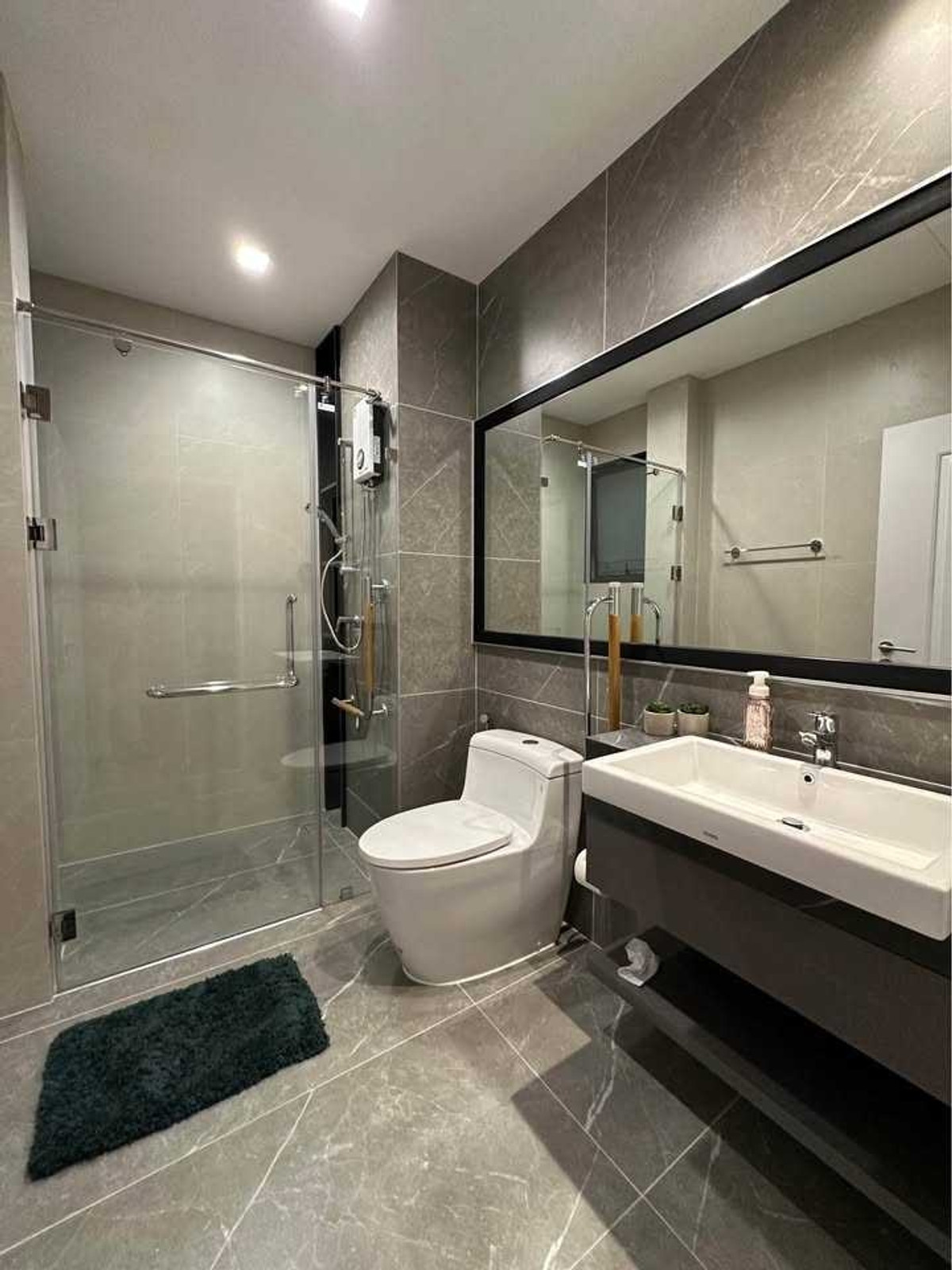 ให้เช่าบ้านลาดกระบัง สุวรรณภูมิ : ให้เช่าบ้าน แกรนด์บางกอก บูเลอวาร์ด - กรุงเทพกรีฑา