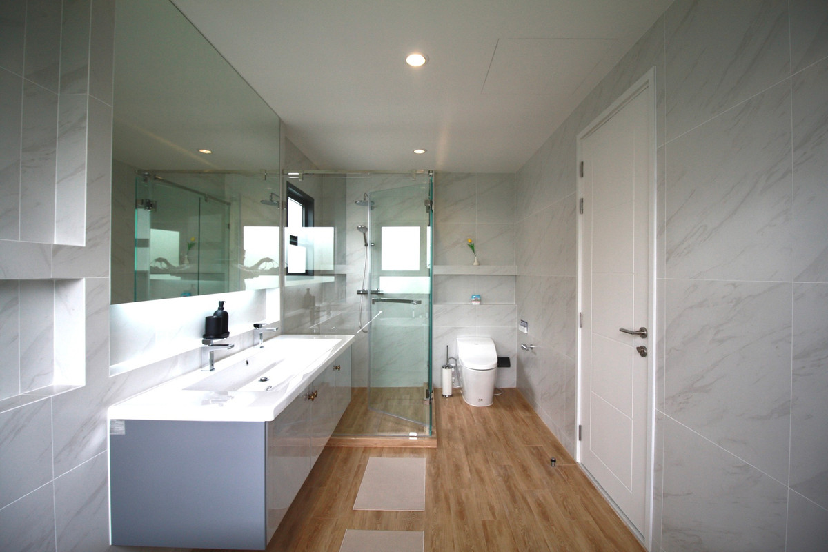 HouseBangna, Bearing, Lasalle : Setthasiri Bangna Km.10 Corner Plot Luxury Home Next to Clubhouse Please call: 082-894-4624