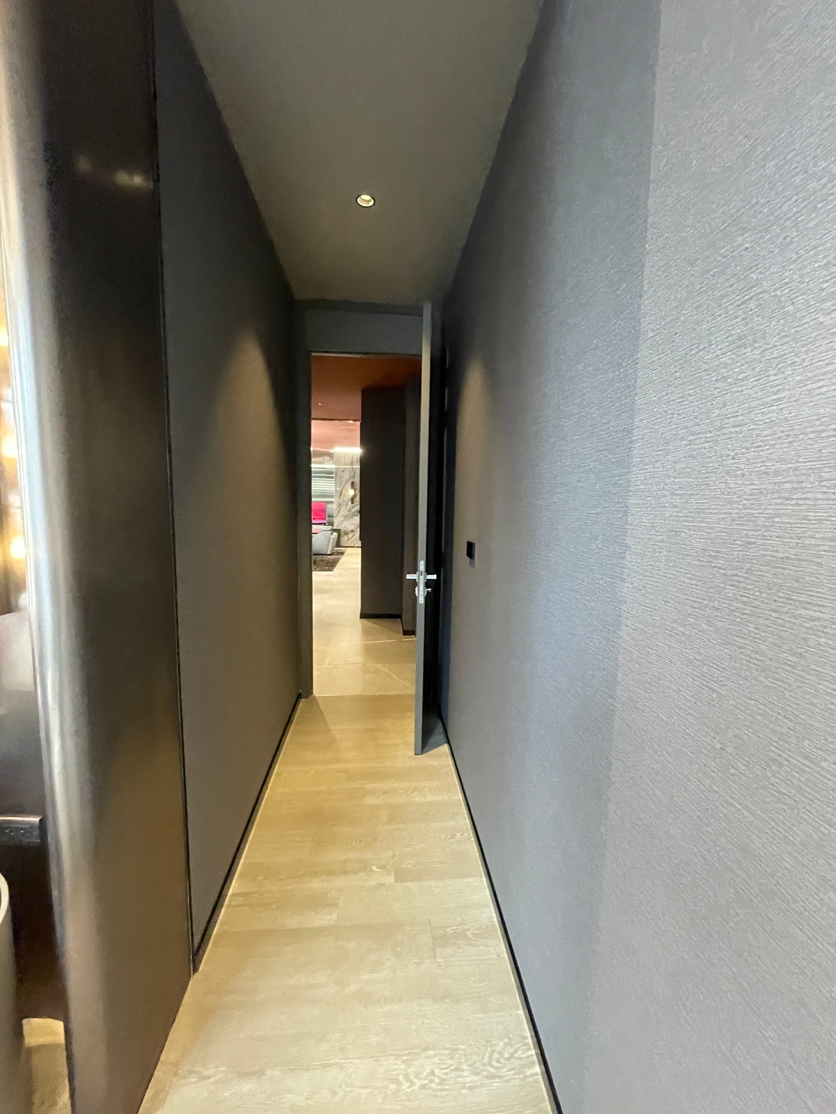 For SaleCondoSukhumvit, Asoke, Thonglor : Condo for sale, best price! Hyde Heritage Thonglor, 36th floor, beautiful view, north, panoramic city view, 3 bedrooms, fully furnished, ready to move in, usable area 136 sq m. Super Luxury Condo, next to Sukhumvit, near BTS Thonglor.