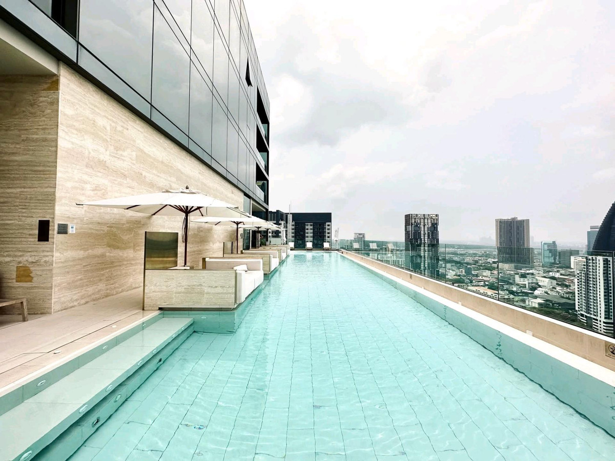 For RentCondoSukhumvit, Asoke, Thonglor : 📍 Next to BTS Thonglor – one step to a luxury lifestyle 💎 Ultra Luxury Condo in the heart of Thonglor Live a superior life in an iconic project with a luxurious design and high privacy.