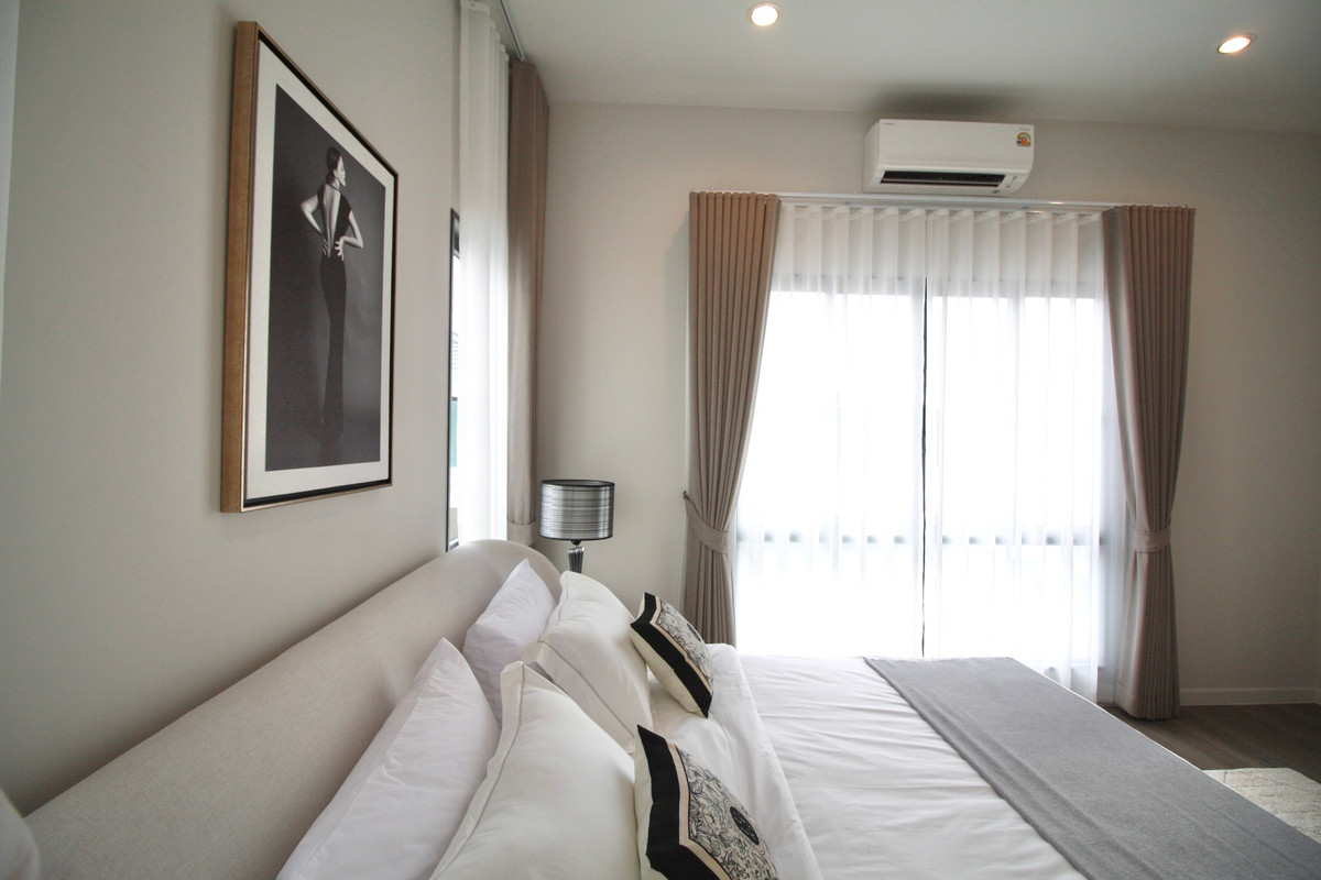 HouseBangna, Bearing, Lasalle : Setthasiri Bangna Km.10 Corner Plot Luxury Home Next to Clubhouse Please call: 082-894-4624