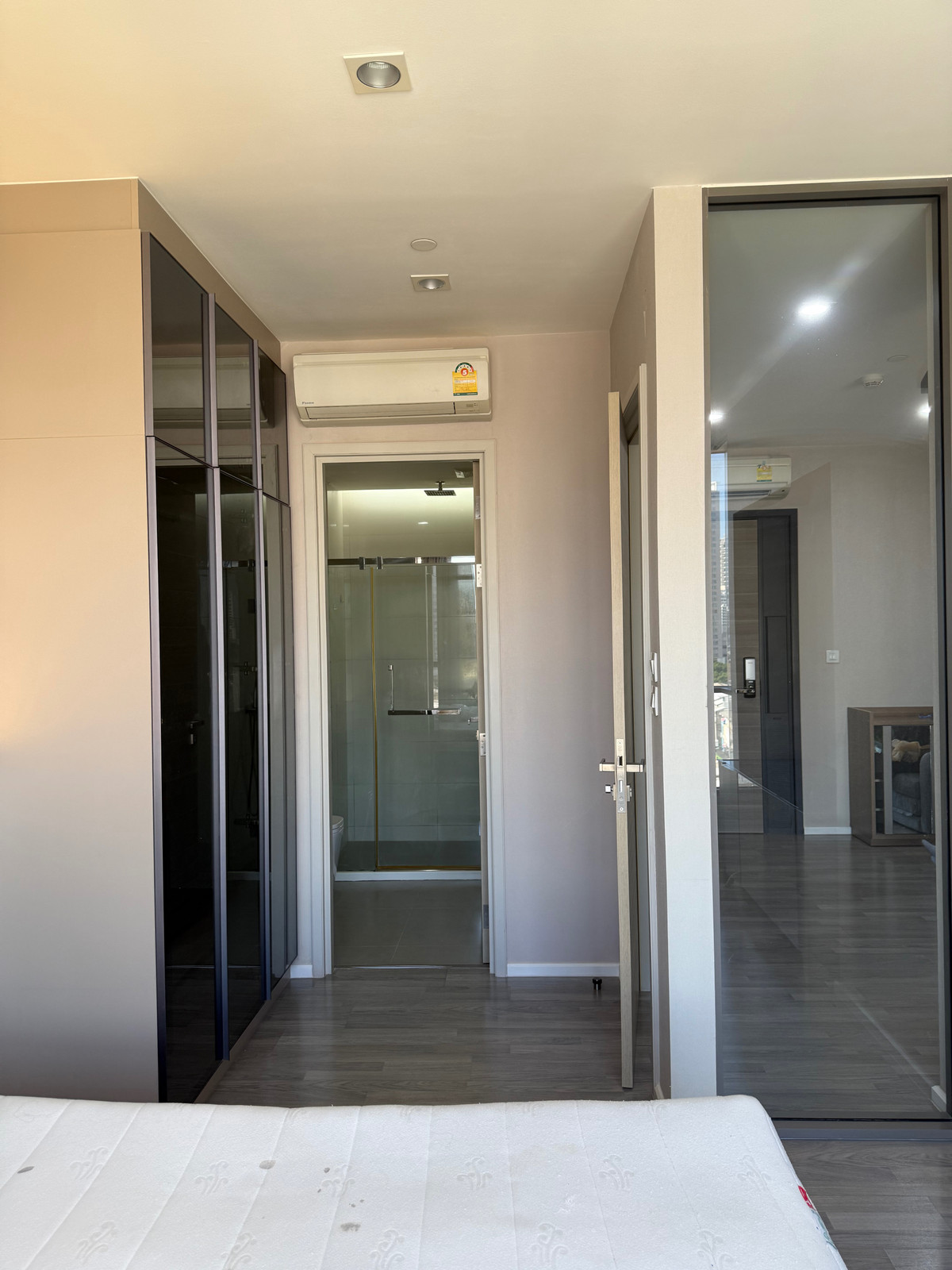 ให้เช่าคอนโดสาทร นราธิวาส : ‼️ว่างพร้อมเข้า ห้องรีโนเวทใหม่ THE ROOM SATHORN-ST.LOUIS