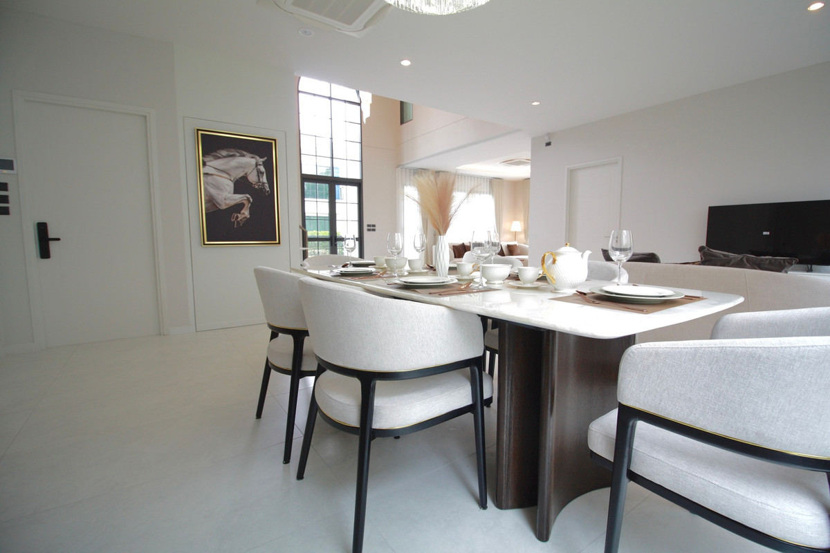 HouseBangna, Bearing, Lasalle : Setthasiri Bangna Km.10 Corner Plot Luxury Home Next to Clubhouse Please call: 082-894-4624