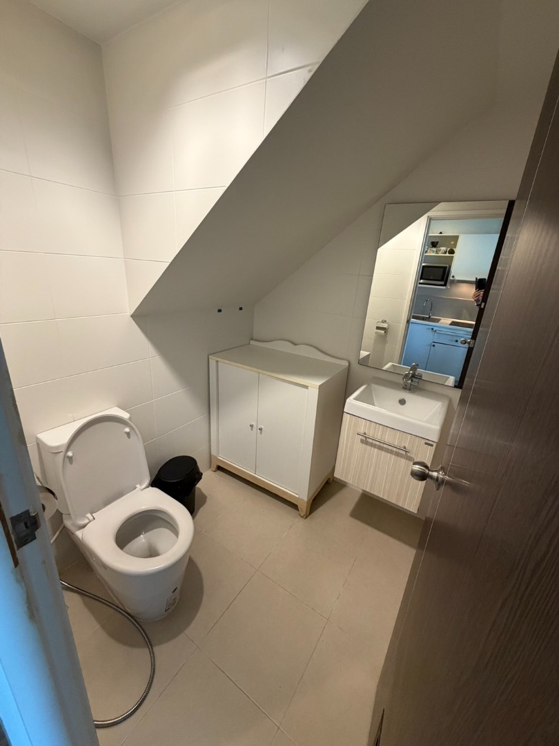 For RentCondoBangna, Bearing, Lasalle : 🔥For Rent Now🔥 Knightsbridge Bearing. Fully furnished and equipped, ready to move in. Convenient location, near BTS Bearing ❗