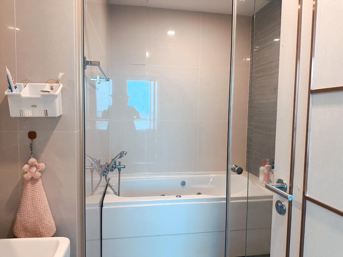 For SaleCondoSriracha Laem Chabang Ban Bueng : 🔥Urgent Sale🔥 Knightsbridge The Ocean Sriracha, near Kasetsart University Sriracha Campus. Fully furnished and ready to move in.