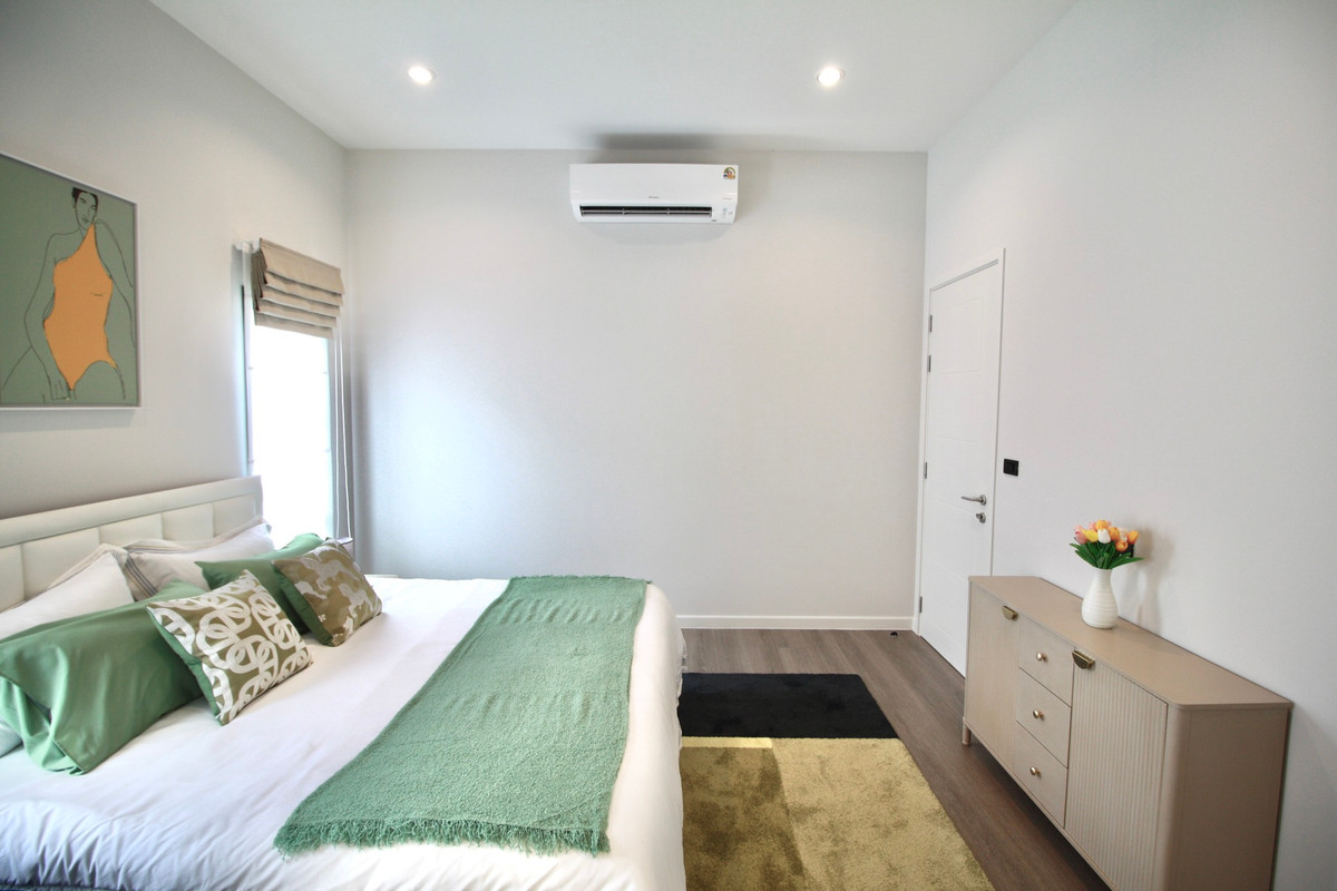 HouseBangna, Bearing, Lasalle : Setthasiri Bangna Km.10 Corner Plot Luxury Home Next to Clubhouse Please call: 082-894-4624