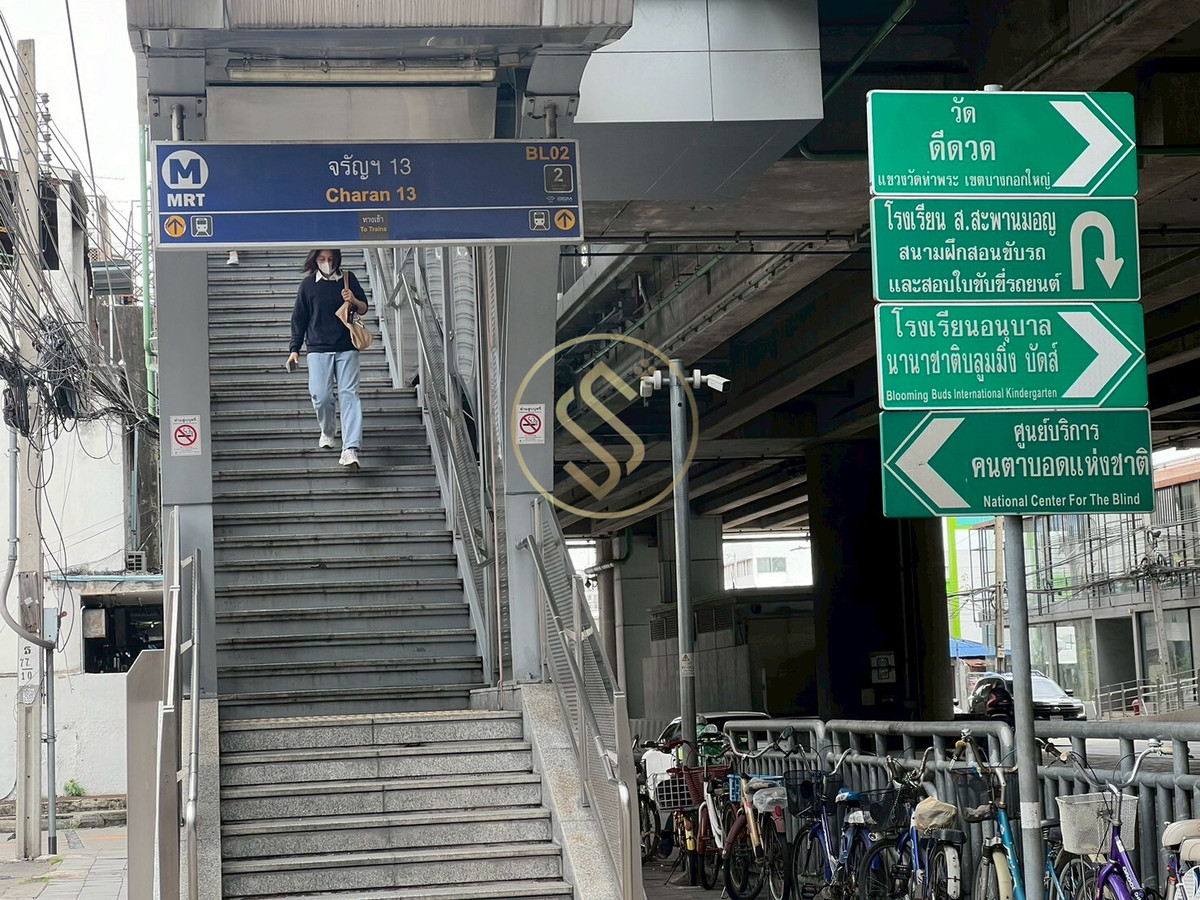 ให้เช่าอาคารพาณิชย์ท่าพระ ตลาดพลู วุฒากาศ : ให้เช่าด่วน อาคารพาณิชย์ 3 ชั้น 7 คูหาห่าง MRTจรัญ13  เพียง 100 เมตร ในชุมชนใกล้ตลาด 