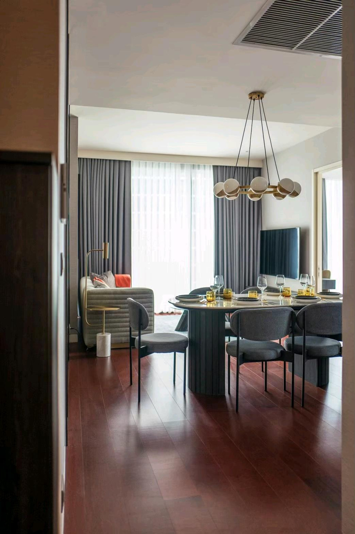 ให้เช่าคอนโดสุขุมวิท อโศก ทองหล่อ : 📌For RENT เช่า | Khun by Yoo - 2BR (80 sqm) 100,000 THB