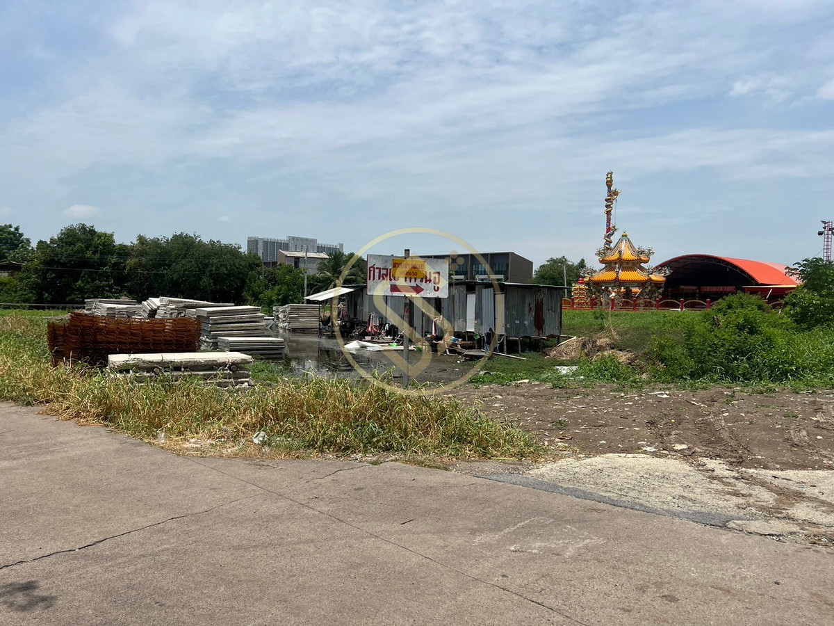 ให้เช่าที่ดินเสรีไทย-นิด้า : ให้เช่าด่วน ที่ดินในซอยเสรีไทย 50 เเยก 3 ที่ดินเปล่า  2 ไร่ 33 ตรว. ติดคลองยาวบรรยากาศดี ใกล้ท่าเรือหลอแหล ติดโรงเรียนคันนายาว