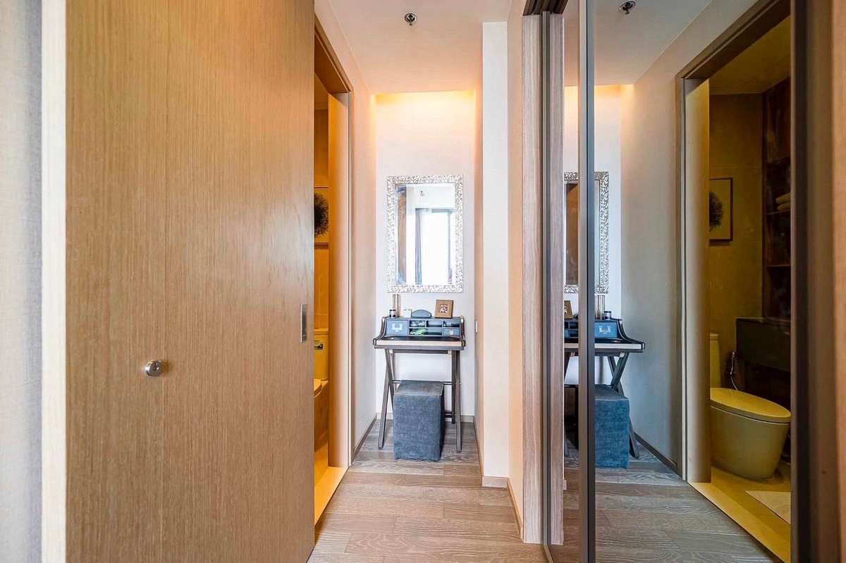 ให้เช่าคอนโดสุขุมวิท อโศก ทองหล่อ : คอนโด The ESSE Asoke เดินทางสะดวก กล้รถไฟฟ้าบีทีเอส มีรถรับส่ง ห้องสวย เฟอร์นิเจอร์ครบ พร้อมอยู่!!