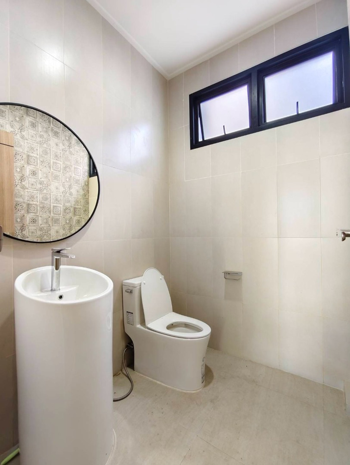 For RentShop HouseChokchai 4, Ladprao 71, Ladprao 48, : New 4-story commercial building for rent, next to Chokchai 4 Road (rent only floors 1–2)