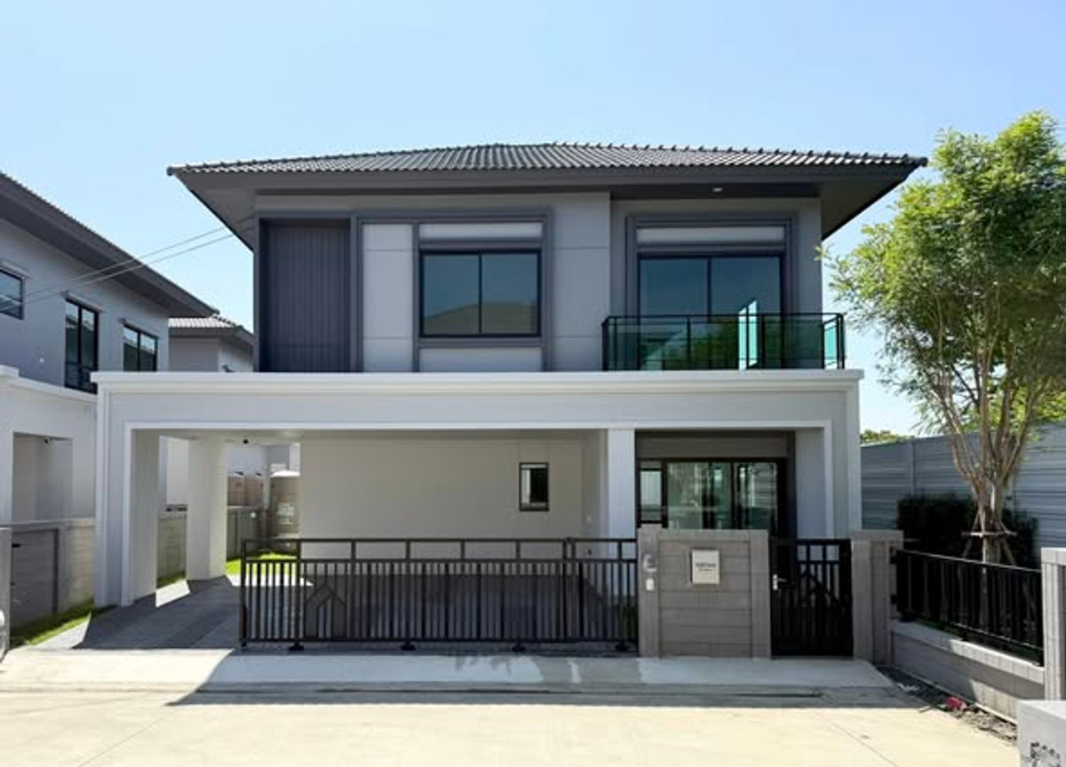 For RentHouseBangna, Bearing, Lasalle : HR3142 Sell/rent corner house. Excellent new condition Britannia Village Bangna-Sriwaree (Soi Wat Sriwaree Noi)