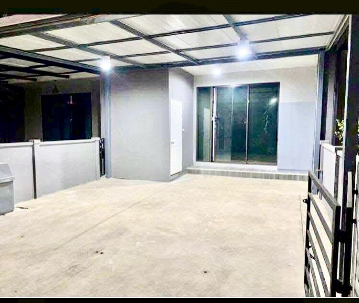 For SaleTownhomePattanakan, Srinakarin : 2-story townhome for sale, Pleno Village, Rama 9 - Krungthep Kreetha, Phase 1, next to Kanchanaphisek Ring Road, area 27.3 square meters, 3 bedrooms, Soi Kanchanaphisek 25, Intersection 1, Saphan Sung Subdistrict, Saphan Sung District, Bangkok