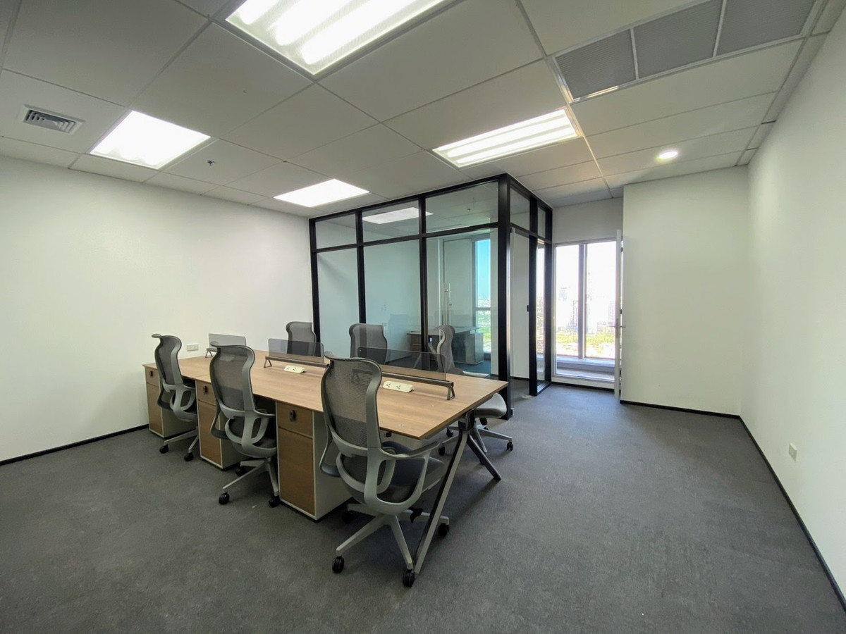 ให้เช่าสำนักงานพระราม 9 เพชรบุรีตัดใหม่ RCA : WoKii @V One Tower 45ตรม ยูนิตสุดท้าย พื้นที่สำนักงานพร้อมใช้งานให้เช่า ตกแต่งครบ พร้อมเฟอร์นิเจอร์  ใกล้ MRT พระราม9 เซ็นทรัล พระราม9 