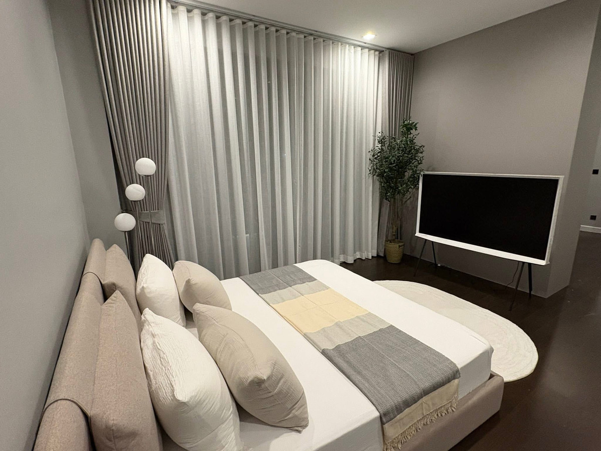 For RentHousePattanakan, Srinakarin : For rent The Gentry Pattanakarn 2, new house, Modern 4 bedrooms on Pattanakarn 32 Road.