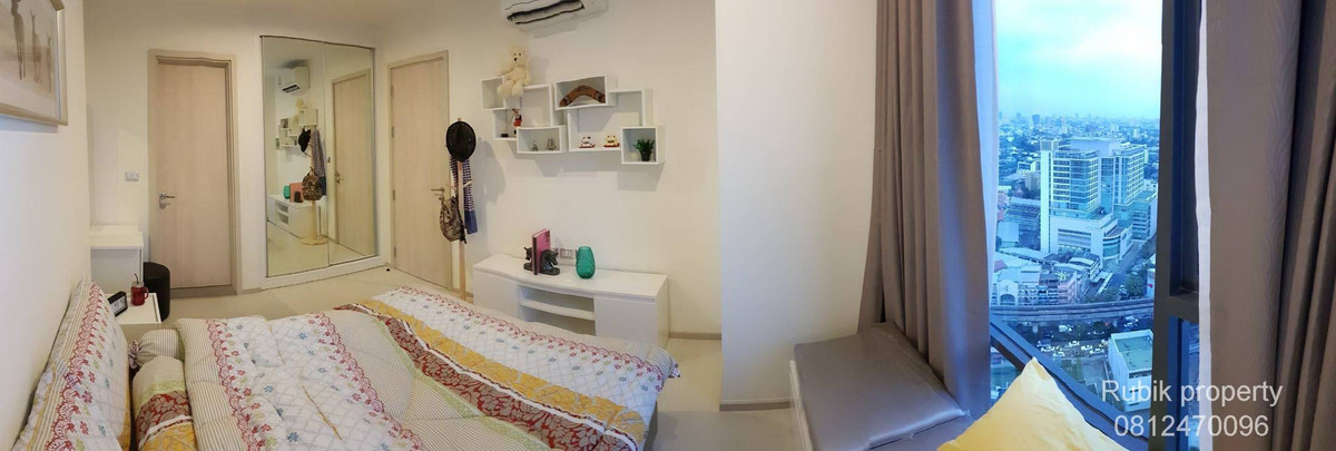 For RentCondoSukhumvit, Asoke, Thonglor : 🏙 For rent Rhythm Sukhumvit 42 Condo, prime location, near BTS Ekkamai, very convenient to travel RB1564